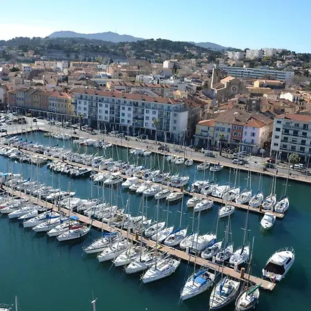 Appartement Neuf, 2 Chambres, Confort, Ascenseur,wifi....à Pied De La Marina La Seyne-sur-Mer