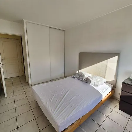 Neuf, 2 Chambres, Confort, Ascenseur,wifi....à Pied De La Marina * La Seyne-sur-Mer